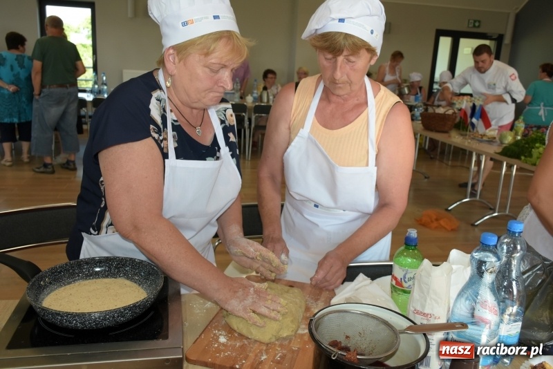 Zdjęcie w galerii na portalu naszraciborz.pl: Gotował dla szejka i na diamentowy jubileusz królowej Elżbiety. Wczoraj odwiedził Rudyszwałd wiadomości z regionu