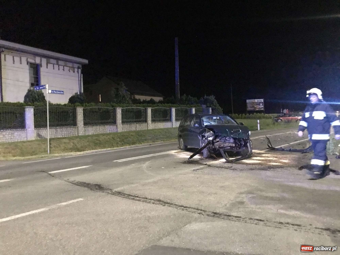 Zdjęcie w galerii na portalu naszraciborz.pl: Zderzenie BMW i seata w Kornicach [FOTO] wiadomości z regionu