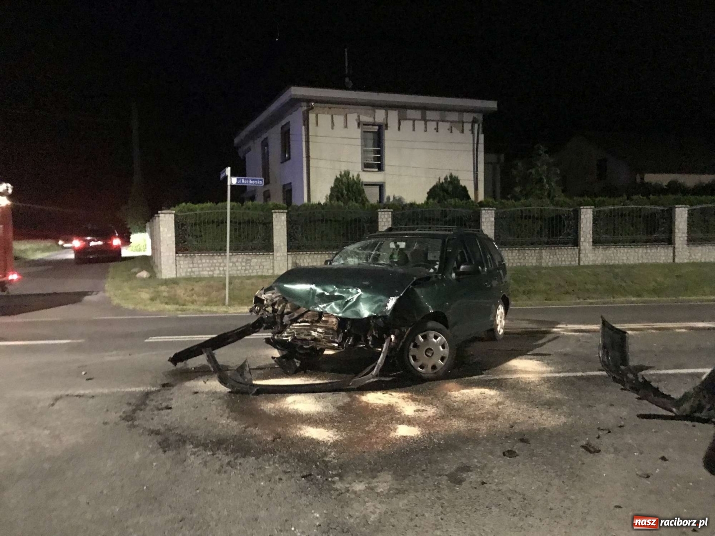 Zdjęcie w galerii na portalu naszraciborz.pl: Zderzenie BMW i seata w Kornicach [FOTO] wiadomości z regionu