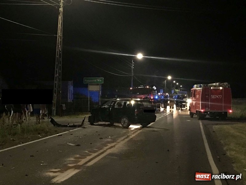 Zdjęcie w galerii na portalu naszraciborz.pl: Zderzenie BMW i seata w Kornicach [FOTO] wiadomości z regionu
