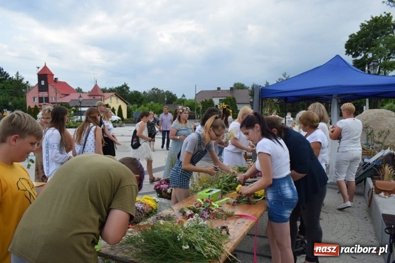 Zdjęcie w galerii na portalu naszraciborz.pl: Wianki w Rudzie, czyli I Noc Świętojańska w Kuźni Raciborskiej wiadomości z regionu