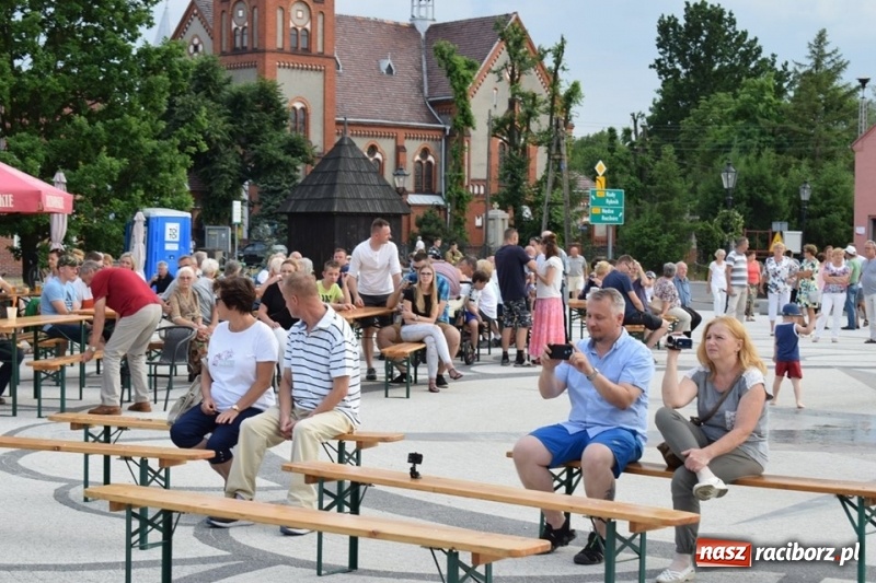Zdjęcie w galerii na portalu naszraciborz.pl: Wianki w Rudzie, czyli I Noc Świętojańska w Kuźni Raciborskiej wiadomości z regionu