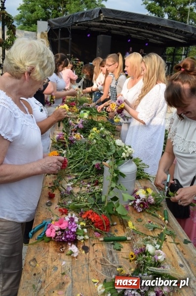 Zdjęcie w galerii na portalu naszraciborz.pl: Wianki w Rudzie, czyli I Noc Świętojańska w Kuźni Raciborskiej wiadomości z regionu