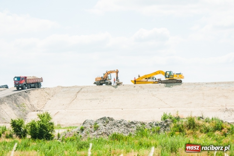 Zdjęcie w galerii na portalu naszraciborz.pl: Zbiornik Racibórz to plac budowy. Kto odpowiada za bezpieczeństwo?  wiadomości z regionu