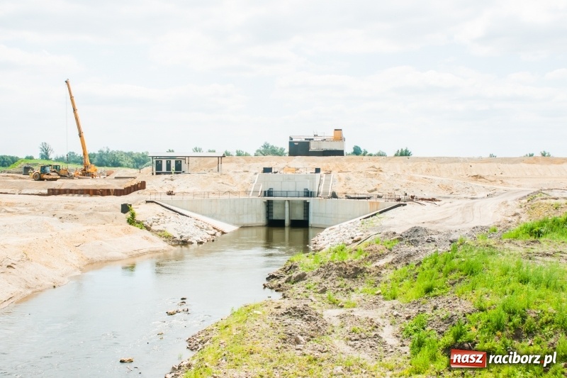 Zdjęcie w galerii na portalu naszraciborz.pl: Zbiornik Racibórz to plac budowy. Kto odpowiada za bezpieczeństwo?  wiadomości z regionu