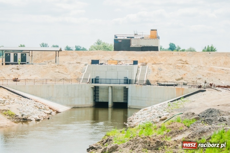 Zdjęcie w galerii na portalu naszraciborz.pl: Zbiornik Racibórz to plac budowy. Kto odpowiada za bezpieczeństwo?  wiadomości z regionu