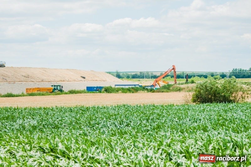 Zdjęcie w galerii na portalu naszraciborz.pl: Zbiornik Racibórz to plac budowy. Kto odpowiada za bezpieczeństwo?  wiadomości z regionu