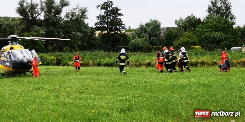 Zdjęcie w galerii na portalu naszraciborz.pl: Wypadek w Krzanowicach. Lądował śmigłowiec LPR [FOTO i WIDEO] wiadomości z regionu