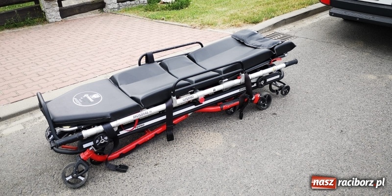 Zdjęcie w galerii na portalu naszraciborz.pl: Wypadek w Krzanowicach. Lądował śmigłowiec LPR [FOTO i WIDEO] wiadomości z regionu