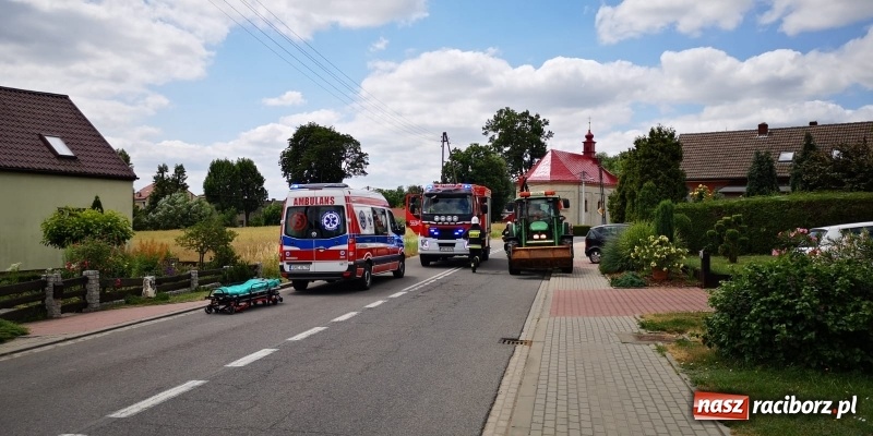 Zdjęcie w galerii na portalu naszraciborz.pl: Wypadek w Krzanowicach. Lądował śmigłowiec LPR [FOTO i WIDEO] wiadomości z regionu