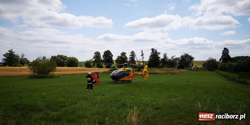 Zdjęcie w galerii na portalu naszraciborz.pl: Wypadek w Krzanowicach. Lądował śmigłowiec LPR [FOTO i WIDEO] wiadomości z regionu