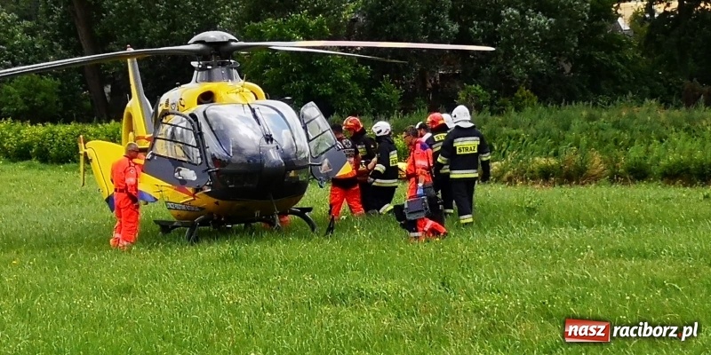 Zdjęcie w galerii na portalu naszraciborz.pl: Wypadek w Krzanowicach. Lądował śmigłowiec LPR [FOTO i WIDEO] wiadomości z regionu