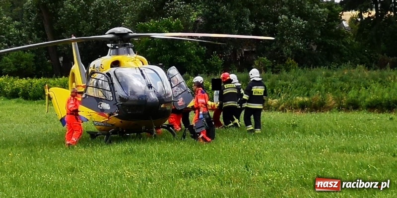 Zdjęcie w galerii na portalu naszraciborz.pl: Wypadek w Krzanowicach. Lądował śmigłowiec LPR [FOTO i WIDEO] wiadomości z regionu