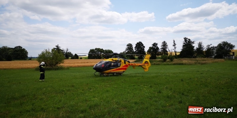 Zdjęcie w galerii na portalu naszraciborz.pl: Wypadek w Krzanowicach. Lądował śmigłowiec LPR [FOTO i WIDEO] wiadomości z regionu