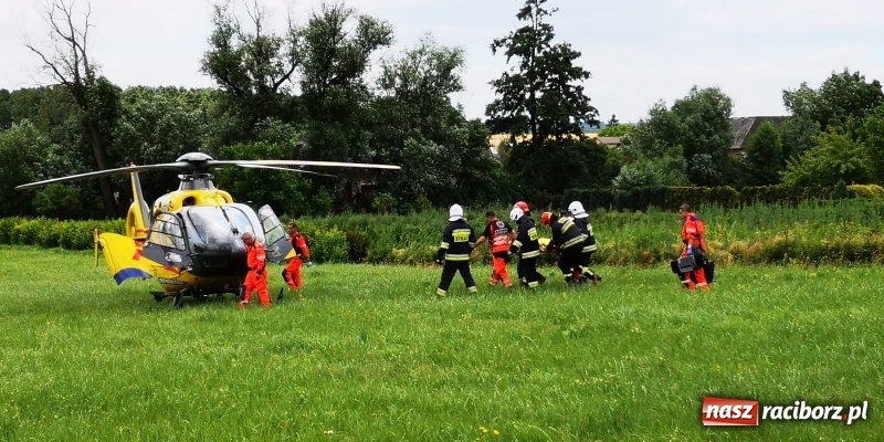 Zdjęcie w galerii na portalu naszraciborz.pl: Wypadek w Krzanowicach. Lądował śmigłowiec LPR [FOTO i WIDEO] wiadomości z regionu