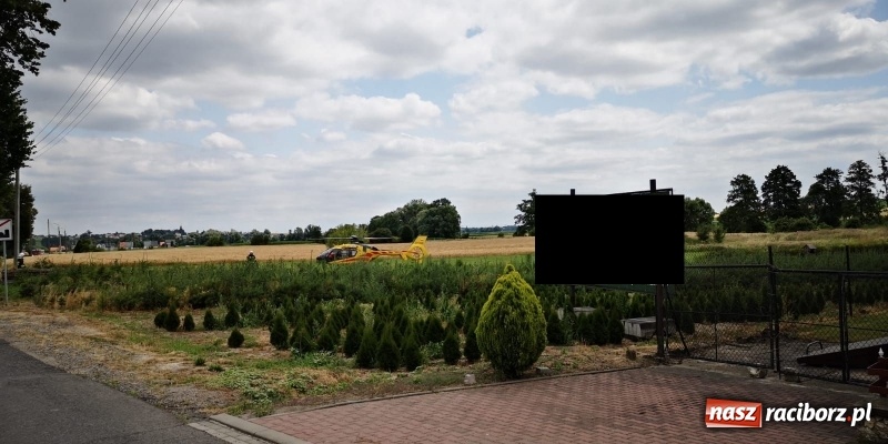 Zdjęcie w galerii na portalu naszraciborz.pl: Wypadek w Krzanowicach. Lądował śmigłowiec LPR [FOTO i WIDEO] wiadomości z regionu