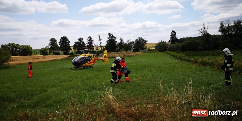 Zdjęcie w galerii na portalu naszraciborz.pl: Wypadek w Krzanowicach. Lądował śmigłowiec LPR [FOTO i WIDEO] wiadomości z regionu