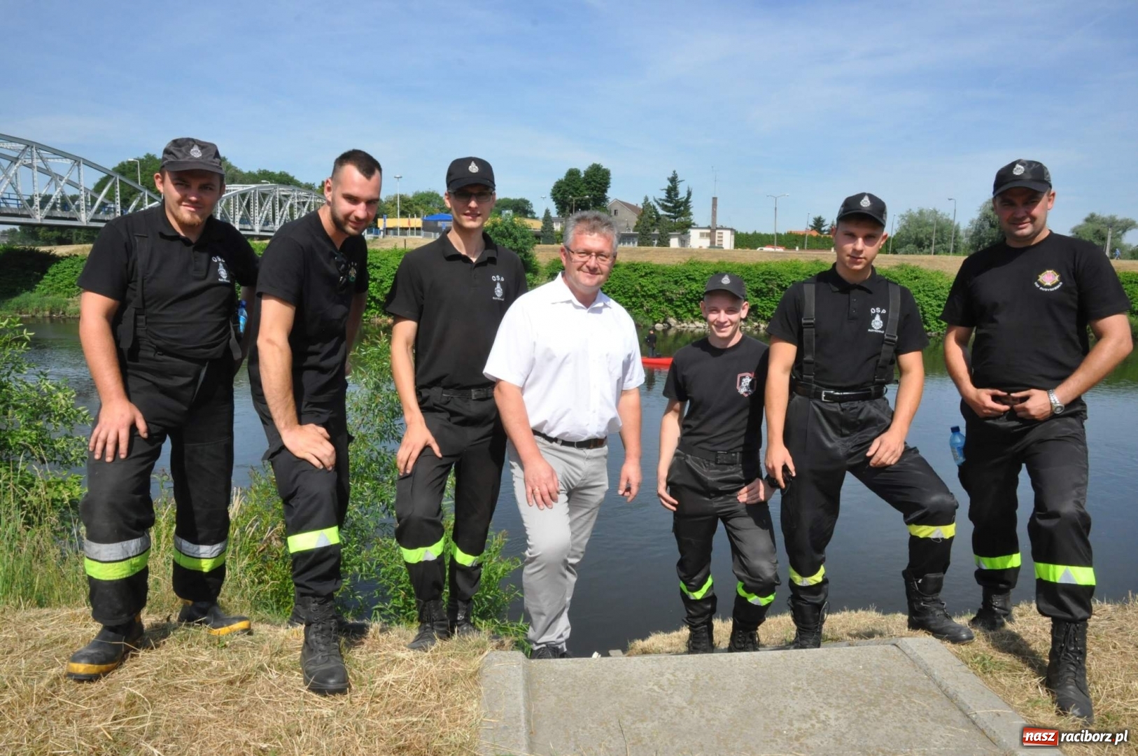 Zdjęcie w galerii na portalu naszraciborz.pl: Otwarcie Meandrów Odry w retro klimacie [FOTO i WIDEO] wiadomości z regionu