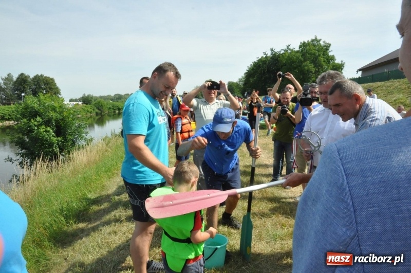 Zdjęcie w galerii na portalu naszraciborz.pl: Otwarcie Meandrów Odry w retro klimacie [FOTO i WIDEO] wiadomości z regionu