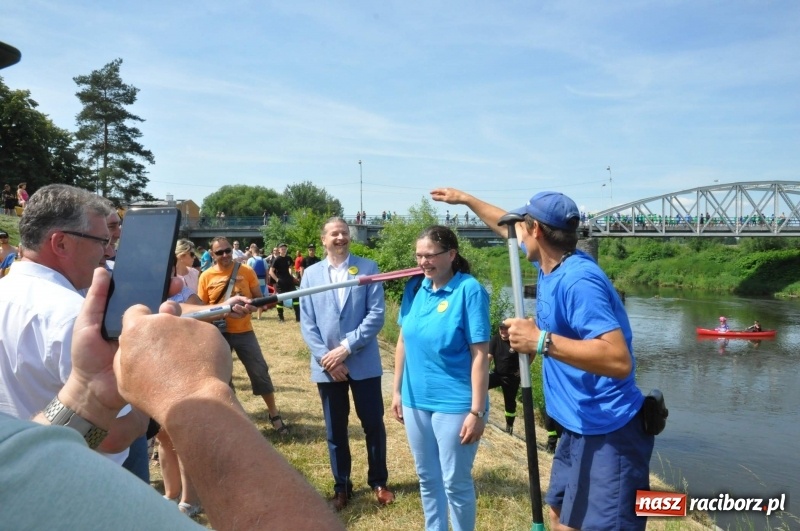 Zdjęcie w galerii na portalu naszraciborz.pl: Otwarcie Meandrów Odry w retro klimacie [FOTO i WIDEO] wiadomości z regionu