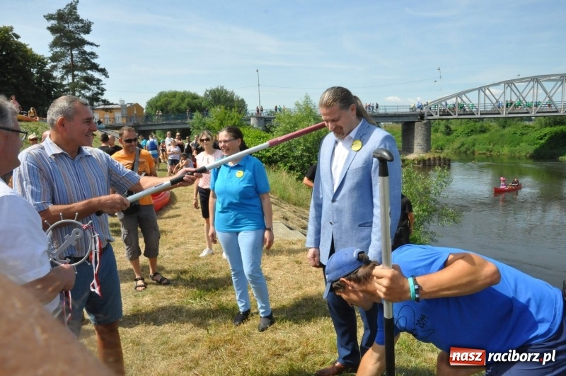 Zdjęcie w galerii na portalu naszraciborz.pl: Otwarcie Meandrów Odry w retro klimacie [FOTO i WIDEO] wiadomości z regionu