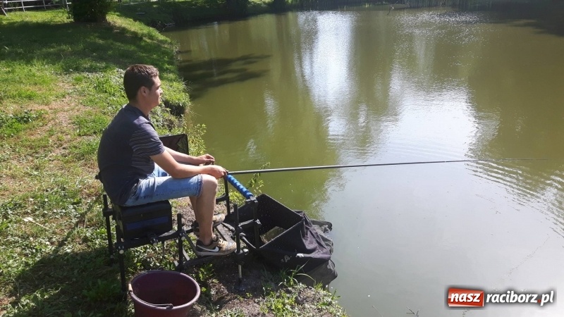 Zdjęcie w galerii na portalu naszraciborz.pl: W Krowiarkach wędkarze rywalizowali o Puchar Wójta Pietrowic Wielkich wiadomości z regionu
