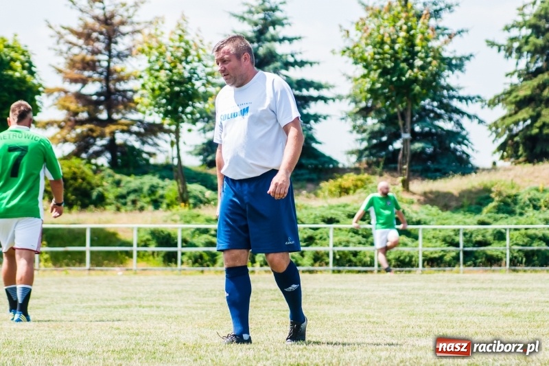 Zdjęcie w galerii na portalu naszraciborz.pl: W Pietrowicach Wielkich grali dla Arka [FOTO] wiadomości z regionu