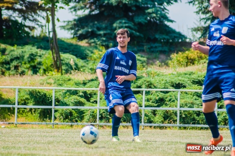 Zdjęcie w galerii na portalu naszraciborz.pl: W Pietrowicach Wielkich grali dla Arka [FOTO] wiadomości z regionu