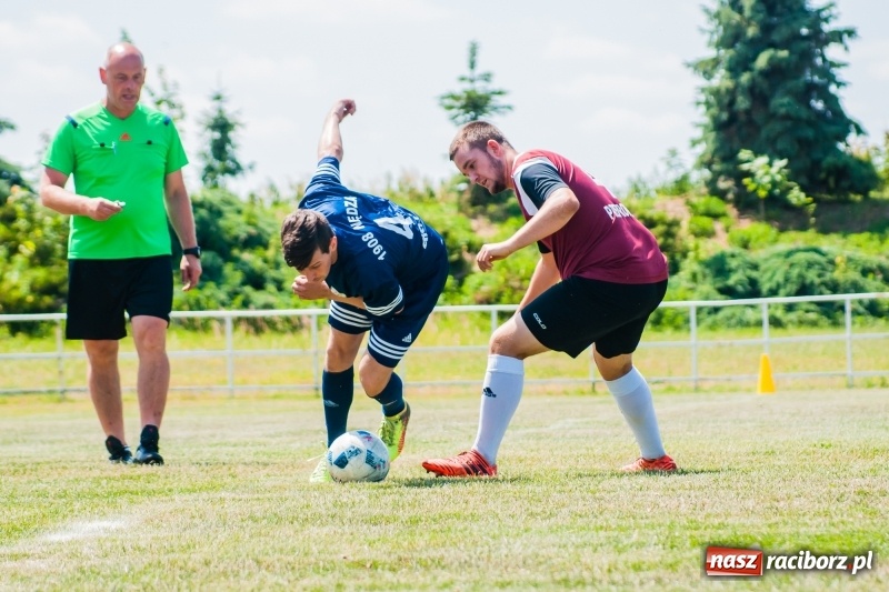 Zdjęcie w galerii na portalu naszraciborz.pl: W Pietrowicach Wielkich grali dla Arka [FOTO] wiadomości z regionu