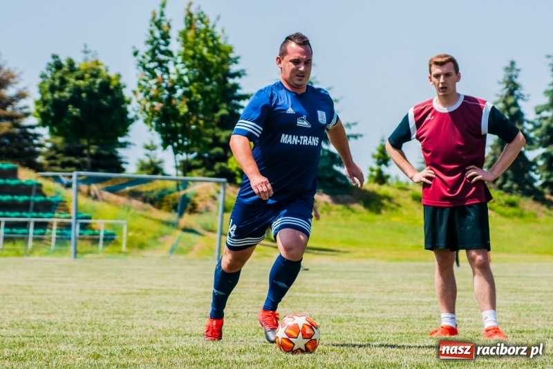 Zdjęcie w galerii na portalu naszraciborz.pl: W Pietrowicach Wielkich grali dla Arka [FOTO] wiadomości z regionu