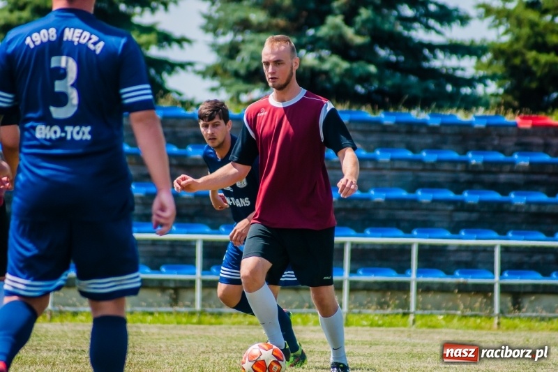 Zdjęcie w galerii na portalu naszraciborz.pl: W Pietrowicach Wielkich grali dla Arka [FOTO] wiadomości z regionu