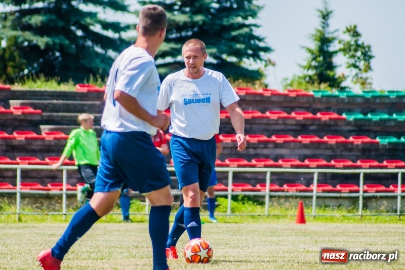 Zdjęcie w galerii na portalu naszraciborz.pl: W Pietrowicach Wielkich grali dla Arka [FOTO] wiadomości z regionu