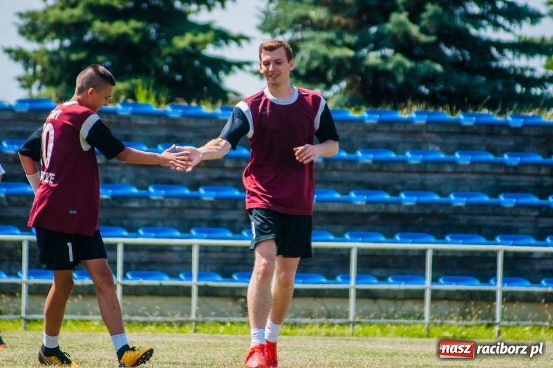 Zdjęcie w galerii na portalu naszraciborz.pl: W Pietrowicach Wielkich grali dla Arka [FOTO] wiadomości z regionu