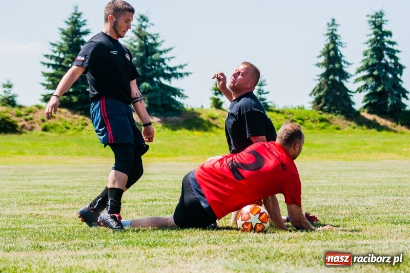 Zdjęcie w galerii na portalu naszraciborz.pl: W Pietrowicach Wielkich grali dla Arka [FOTO] wiadomości z regionu