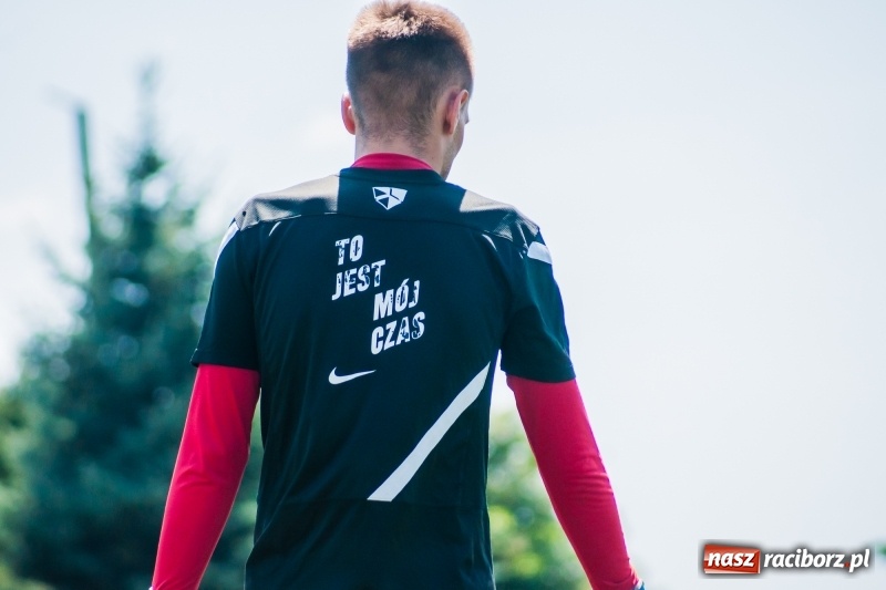 Zdjęcie w galerii na portalu naszraciborz.pl: W Pietrowicach Wielkich grali dla Arka [FOTO] wiadomości z regionu