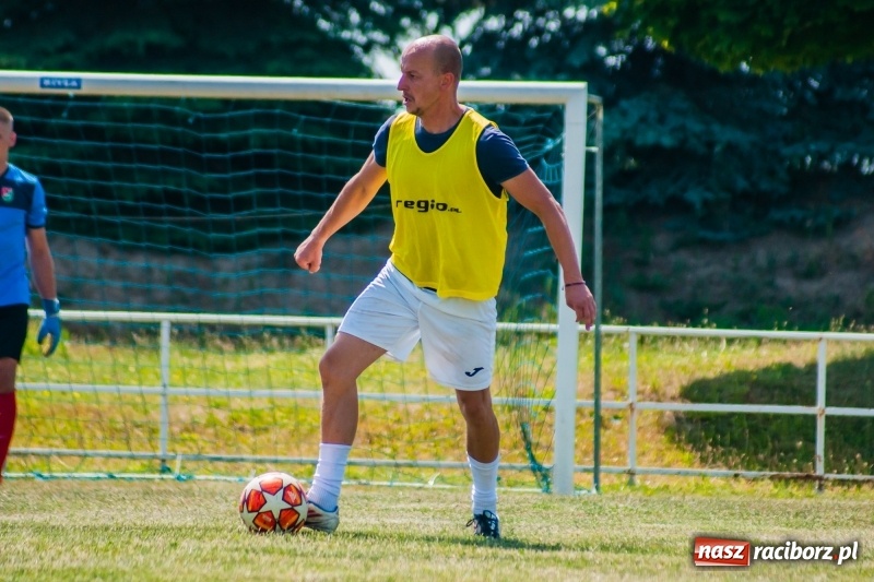 Zdjęcie w galerii na portalu naszraciborz.pl: W Pietrowicach Wielkich grali dla Arka [FOTO] wiadomości z regionu