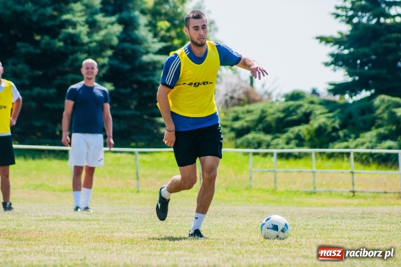 Zdjęcie w galerii na portalu naszraciborz.pl: W Pietrowicach Wielkich grali dla Arka [FOTO] wiadomości z regionu
