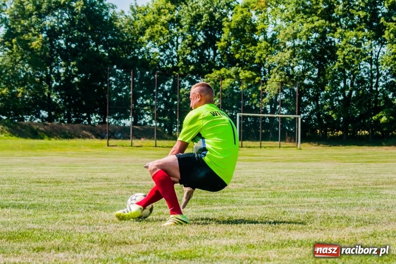 Zdjęcie w galerii na portalu naszraciborz.pl: W Pietrowicach Wielkich grali dla Arka [FOTO] wiadomości z regionu