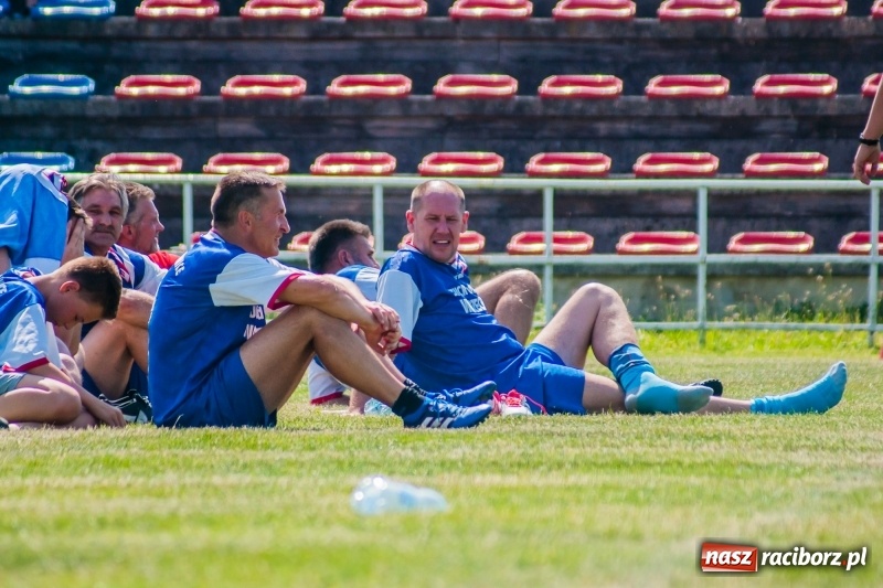 Zdjęcie w galerii na portalu naszraciborz.pl: W Pietrowicach Wielkich grali dla Arka [FOTO] wiadomości z regionu