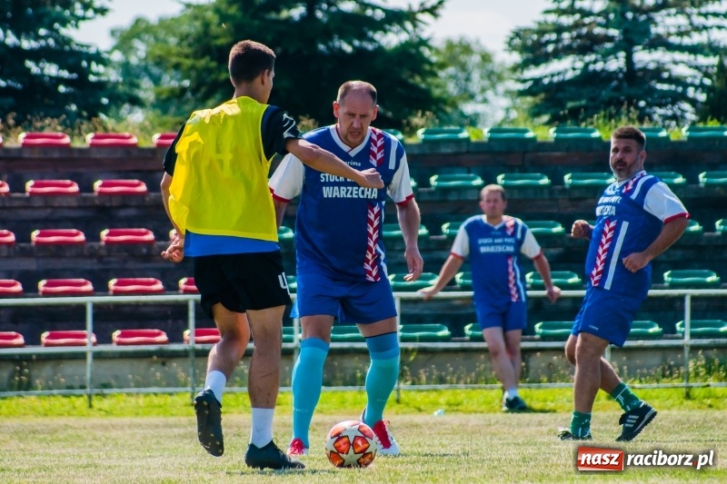 Zdjęcie w galerii na portalu naszraciborz.pl: W Pietrowicach Wielkich grali dla Arka [FOTO] wiadomości z regionu