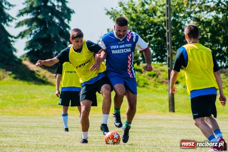 Zdjęcie w galerii na portalu naszraciborz.pl: W Pietrowicach Wielkich grali dla Arka [FOTO] wiadomości z regionu