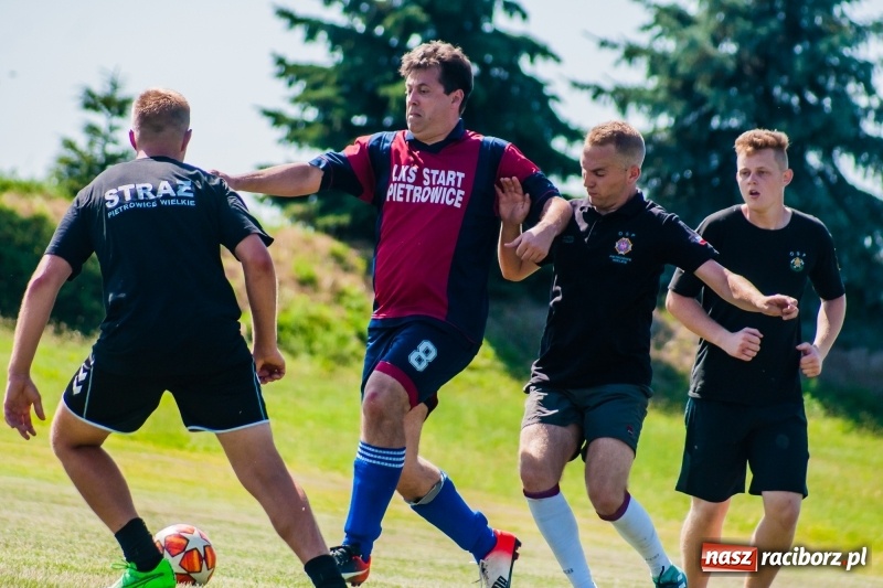 Zdjęcie w galerii na portalu naszraciborz.pl: W Pietrowicach Wielkich grali dla Arka [FOTO] wiadomości z regionu