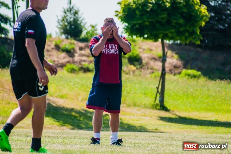 Zdjęcie w galerii na portalu naszraciborz.pl: W Pietrowicach Wielkich grali dla Arka [FOTO] wiadomości z regionu