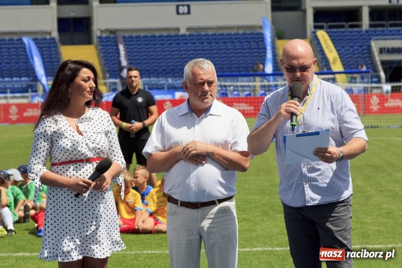 Zdjęcie w galerii na portalu naszraciborz.pl: Żacy Podokręgu Racibórz zagrali na Śląskim wiadomości z regionu