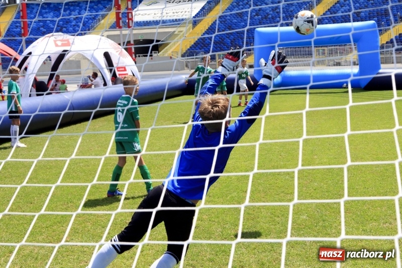 Zdjęcie w galerii na portalu naszraciborz.pl: Żacy Podokręgu Racibórz zagrali na Śląskim wiadomości z regionu