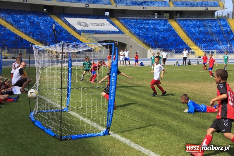 Zdjęcie w galerii na portalu naszraciborz.pl: Żacy Podokręgu Racibórz zagrali na Śląskim wiadomości z regionu