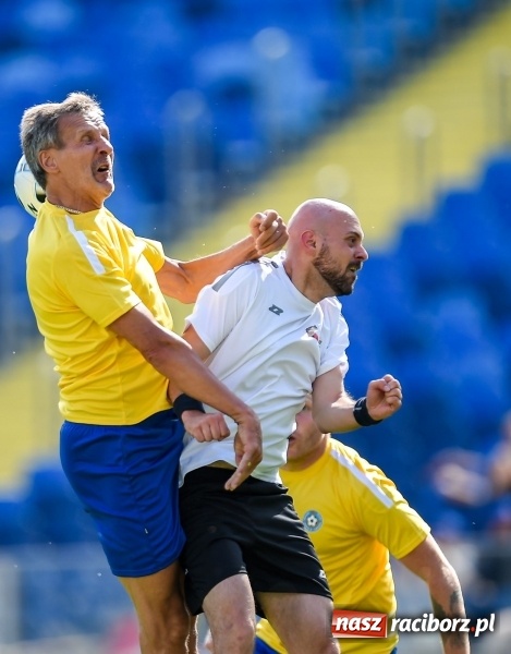 Zdjęcie w galerii na portalu naszraciborz.pl: Żacy Podokręgu Racibórz zagrali na Śląskim wiadomości z regionu