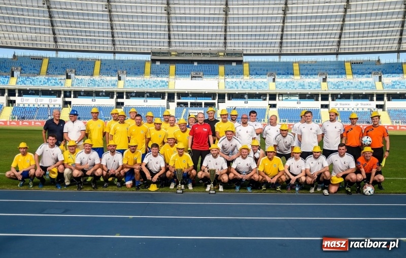 Zdjęcie w galerii na portalu naszraciborz.pl: Żacy Podokręgu Racibórz zagrali na Śląskim wiadomości z regionu