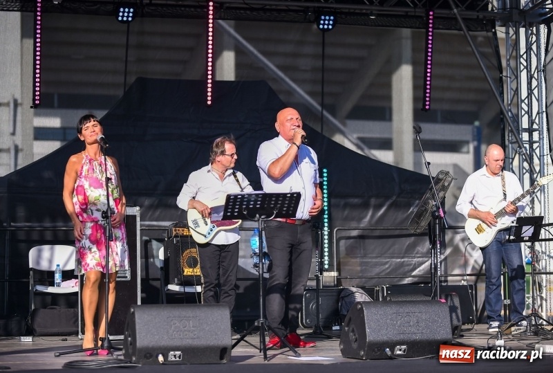 Zdjęcie w galerii na portalu naszraciborz.pl: Żacy Podokręgu Racibórz zagrali na Śląskim wiadomości z regionu