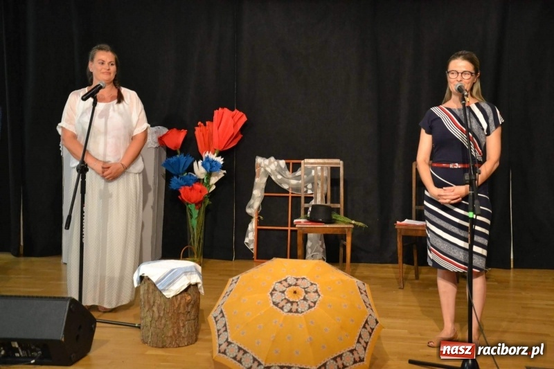 Zdjęcie w galerii na portalu naszraciborz.pl: Z życia wzięte. Teatralna niedziela na zamku  wiadomości z regionu